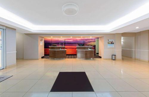 Bridge City Hotel | La Quinta by Wyndham Bridge City-Orange