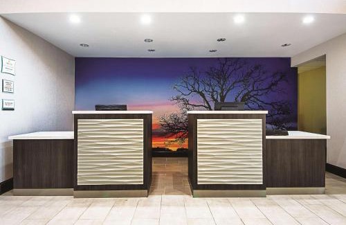 McKinney Hotel | La Quinta by Wyndham McKinney