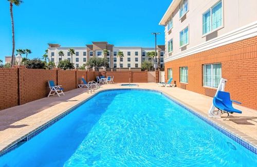Pharr Hotel | La Quinta by Wyndham Pharr North McAllen