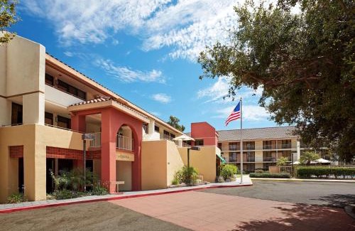 Newbury Park Hotel | La Quinta by Wyndham Thousand Oaks-Newbury Park