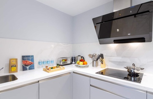 Benahavis Cottage | La Quinta Hills Townhouse, fantastic double terrace and views