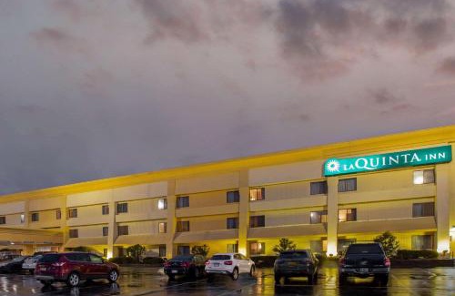 Auburn Hotel | La Quinta Inn by Wyndham Auburn Worcester