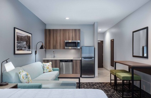 Centralia Hotel | La Quinta Inn & Suites by Wyndham Centralia