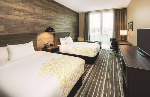 McDonough Hotel | La Quinta Inn & Suites by Wyndham Atlanta South - McDonough