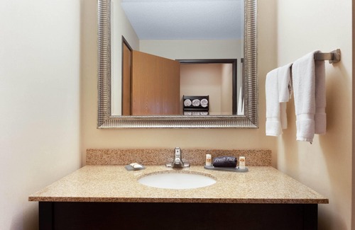 Frankfort Hotel | La Quinta Inn & Suites by Wyndham Frankfort