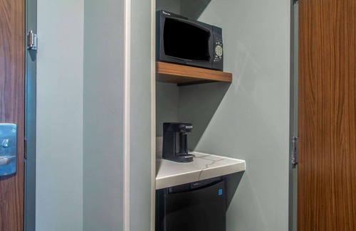 Oxford Hotel | La Quinta Inn & Suites by Wyndham Oxford