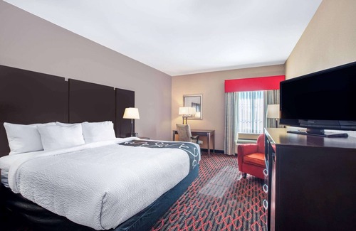 Conway Hotel | La Quinta Inn & Suites by Wyndham Conway