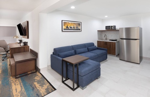 Pharr Hotel | La Quinta Inn & Suites by Wyndham Pharr RGV Medical Center