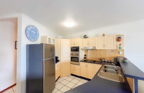 South Mission Apartment | La Riviera One Coastal Life Style One Bedroom