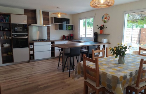 Angoulins House | La Rochelle/Angoulins: Sea, Bikes, Pool, sleeps 2 to 6
