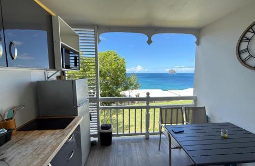 Le Diamant Apartment | La Room Vue d Emeraude