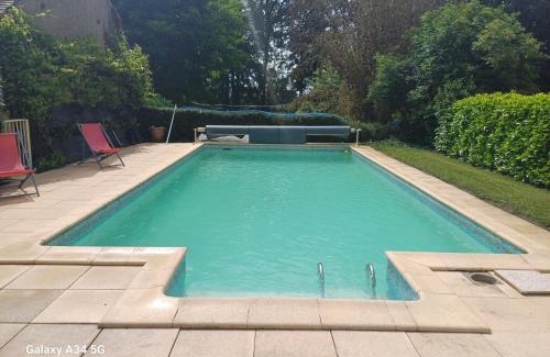 Mouhers House | La Roulotte Authentique au pays de George Sand avec piscine