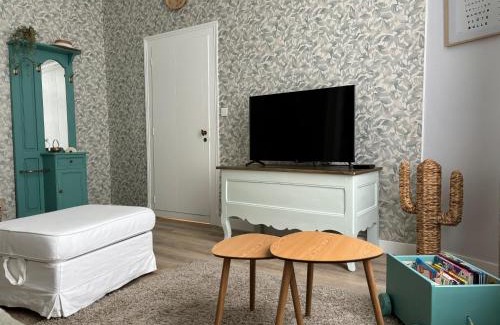 Chalons-en-Champagne Apartment | La Salle d Attente - Hyper centre