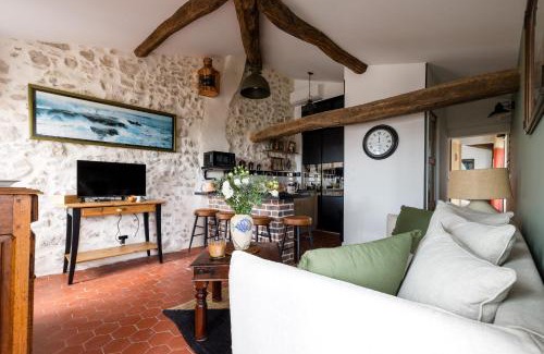 Vence Apartment | La Sanverine beautiful renovated apartment with terrace