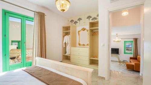 Lefkos Villa | La Scala Luxury Villa Maria Callas with jacuzzi