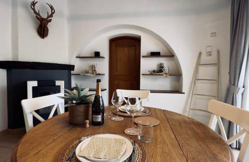 Stavelot House | La Source Marie-Elise