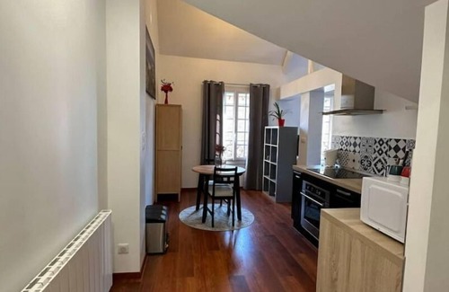 Forges-les-Eaux Apartment | La Suite Brésilienne
