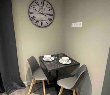 Bourgogne Apartment | La Suite de l’Empereur/Logement neuf janvier 2024