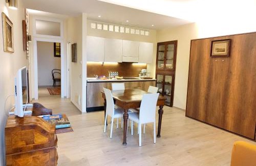 Assisi Apartment | LA SUITE DI SAN RUFINO, 6 minuti da San Carlo Acutis, Centralissimo, Amato dagli Ospiti - Piano Terra, 2 Letti Matrimoniali, Spazioso, Perfetto - MyAssisiSuite, più di un semplice Appartamento - La nostra Forza è DISPONIBILITÀ Live 24-7, MÓWIMY PO POLSKU