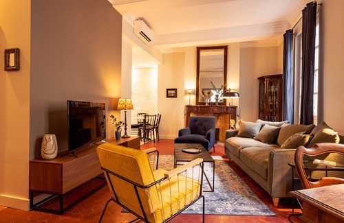 Avignon City Centre Apartment | La Suite N°3 Appt N°II Elégant au center Historique 2 Ch 2 Sdb Clim