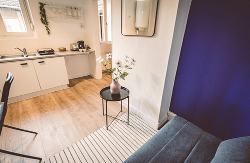 Centre Erlon Apartment | La Suite - Peaceful and close to the station
