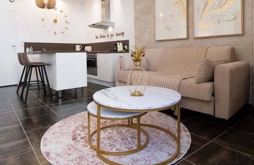 Old Lyon Apartment | La Suite Sépia - Superbe appartement Vieux Lyon