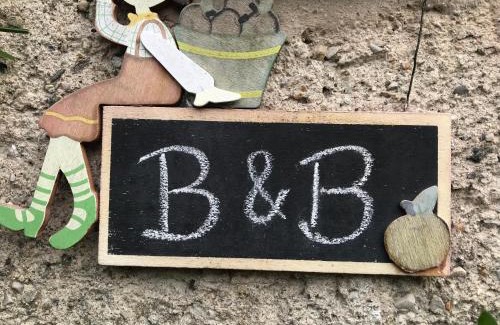 Porto Valtravaglia Bed & Breakfast | La Tana del Ghiro