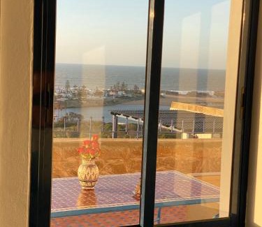 Oualidia House | La terasse vue sur mer uniquement les familles