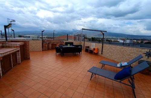 Fondachello Apartment | La terrazza delle sirene