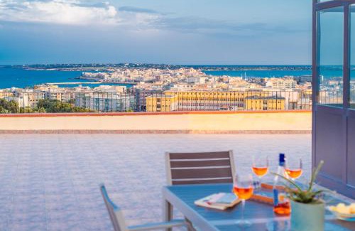 Acradina Apartment | La Terrazza di Siracusa - Roomy and Bright Flat