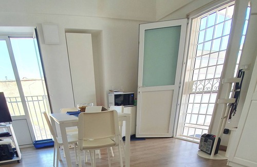 Molfetta Apartment | La Terrazza, una Villetta con Ampio Porticato su una Terrazza in Pieno Centro