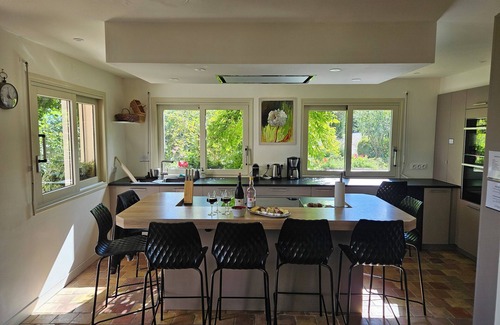 Beaune House | La Terre d'Or, large cozy cottage with garden and pool on the vineyards