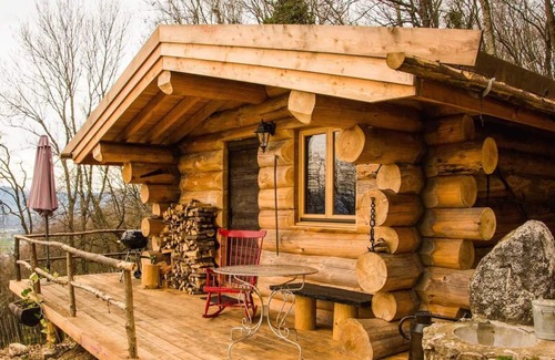 Collonges-sous-Saleve Ski Chalet | La Thuile log cabin