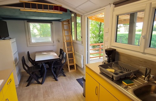 Attignat Ski Chalet | La Tiny de Papy