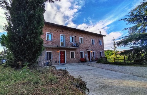 Mongardino House | La Tomatica In Commedia