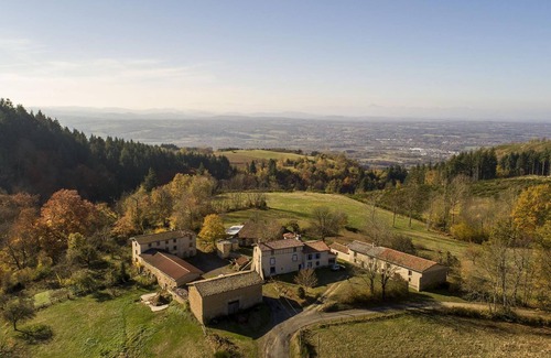 Thiers House | La Tour - THIERS - Gîte