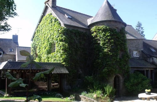 Quintin Bed & Breakfast | La Tourelle 22