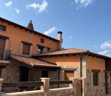 Cabezon de la Sierra House | La Traviesa de la Demanda