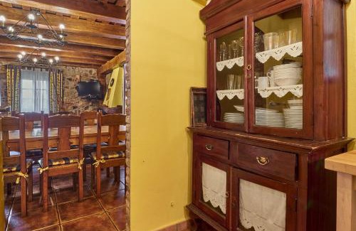 Robledo de la Guzpena House | La Venta Del Alma