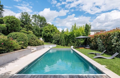Saint-Cyr-au-Mont-d'Or Villa | La Verrière, amazing familiy house