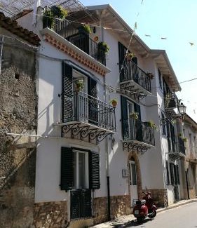 Capri Leone Bed & Breakfast | La Via del Carretto B&B