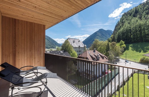 Sand in Taufers Apartment | LA VIE DELUXE - Designer apartment with south-facing balcony, garage, WIFI, workation