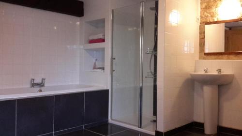 Asnois Bed & Breakfast | La Vieille Gorce - Chambres d'Hôtes in the Vienne