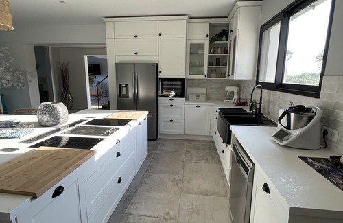 Saint-Siffret Villa | La Villa Bastide