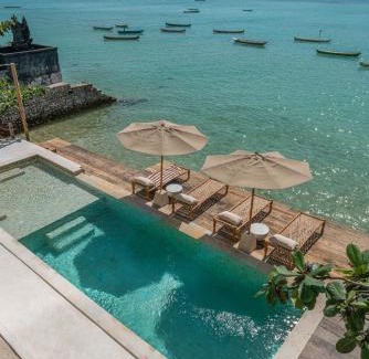 Ceningan Island Villa | La Villa Ceningan - Breathtaking 4BR Beachfront Villa in Nusa Ceningan