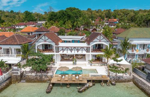 Ceningan Island Villa | La Villa Ceningan - Breathtaking 4BR Beachfront Villa in Nusa Ceningan