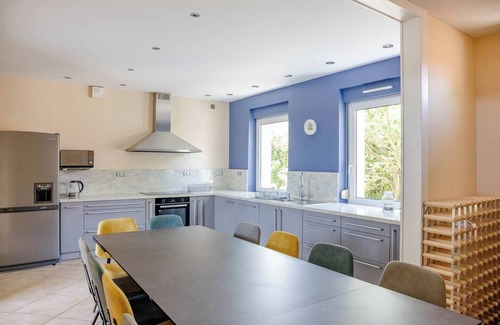 Dombasle-sur-Meurthe Villa | La Villa d'Emma, gîte 10-15 pers