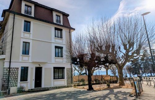 Aix-les-Bains Apartment | LA VILLA DU PETIT PORT - Appartements & chambres