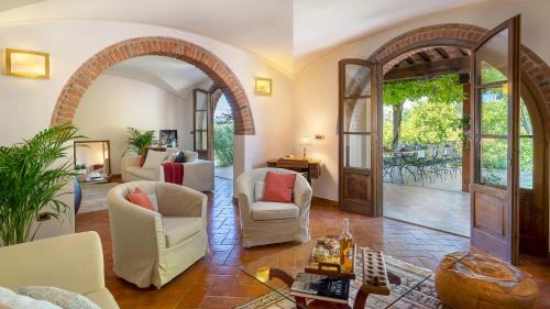 Lari Villa | La Villa nell'Isola Verde 12, Emma Villas