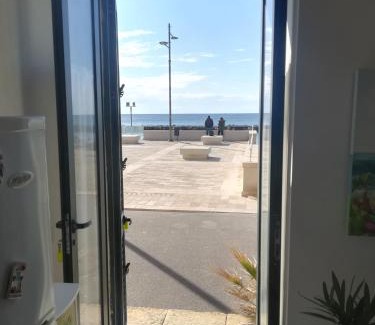 Punta Secca House | La Vite Americana